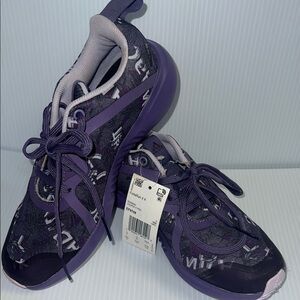 Kids size 3 1/2 Purple Athletic adidas Shoes